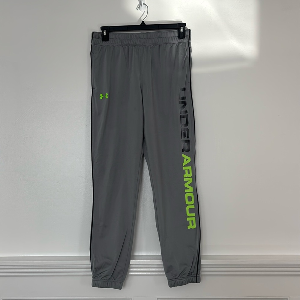 Men’s Gray under Armour joggers size large